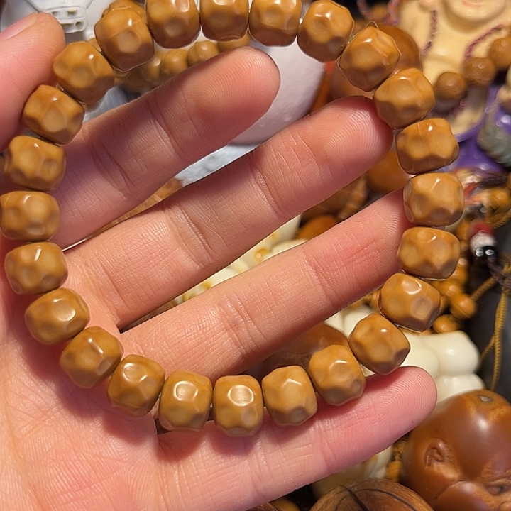 手串/手链橄榄核猴头奶酪