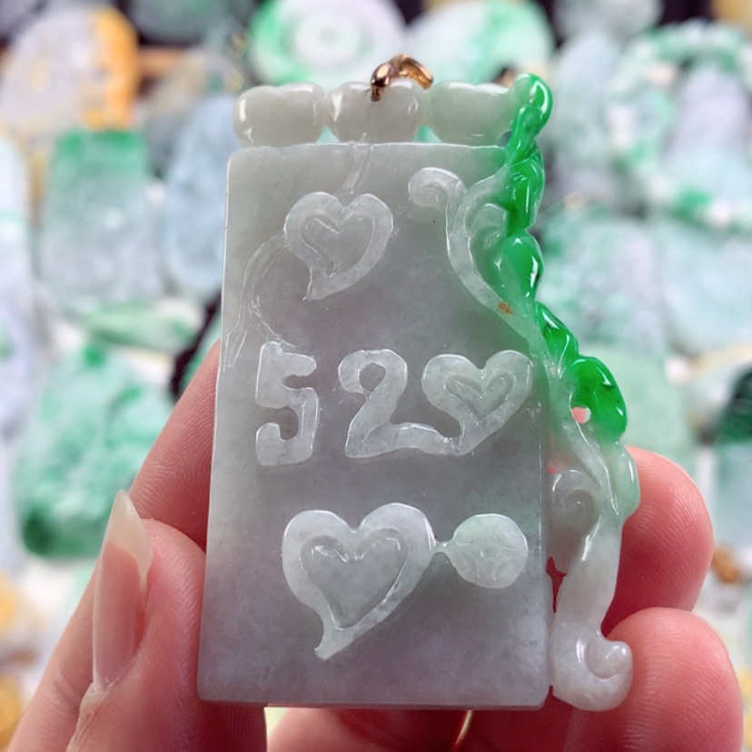 【闪购商品】翡翠吊坠(不含链)未镶嵌