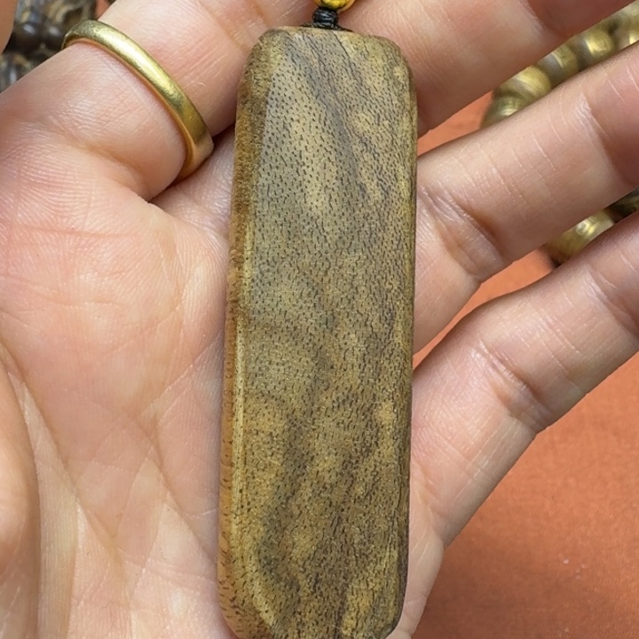 大叶紫檀（黑酸枝木类）