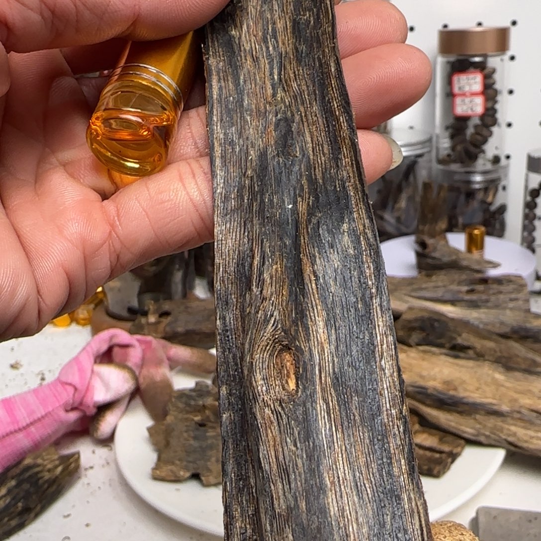 沉香沉香碎屑奇楠沉香排油手把件