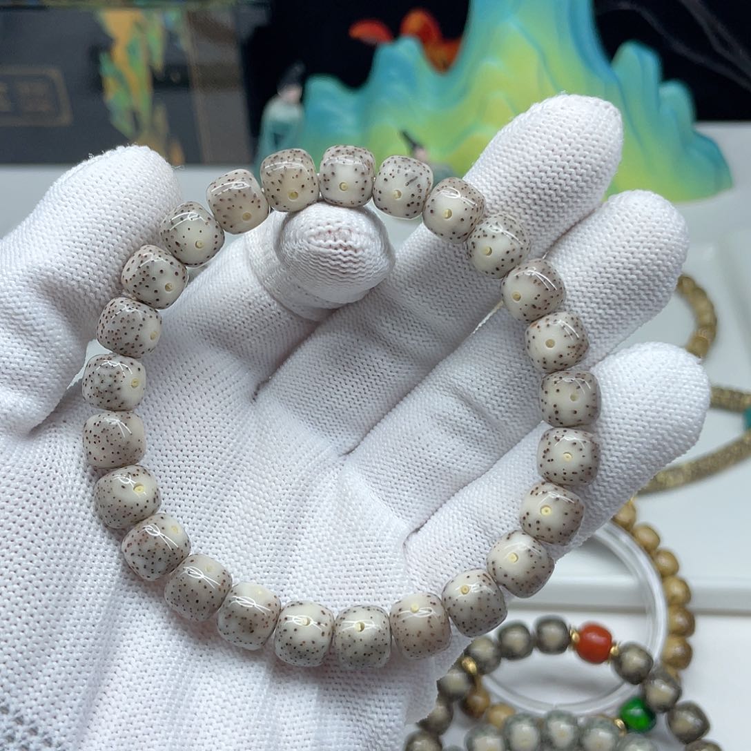 星月菩提手串09。9/8灰冰黄金瞳通体留白双留白