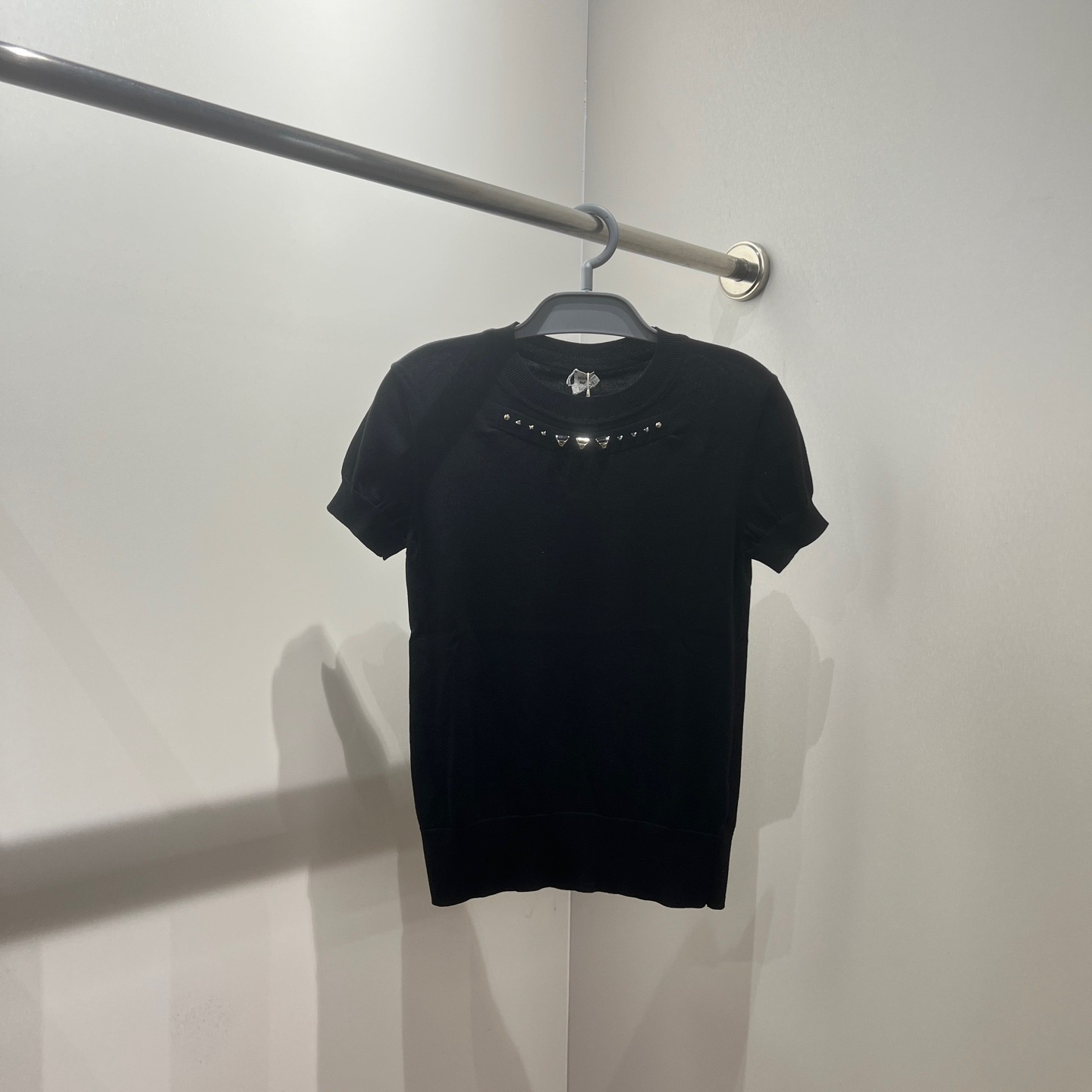 99新 Hermes/爱马仕 vem586 领口饰纯色针织短袖 36码 桑蚕丝