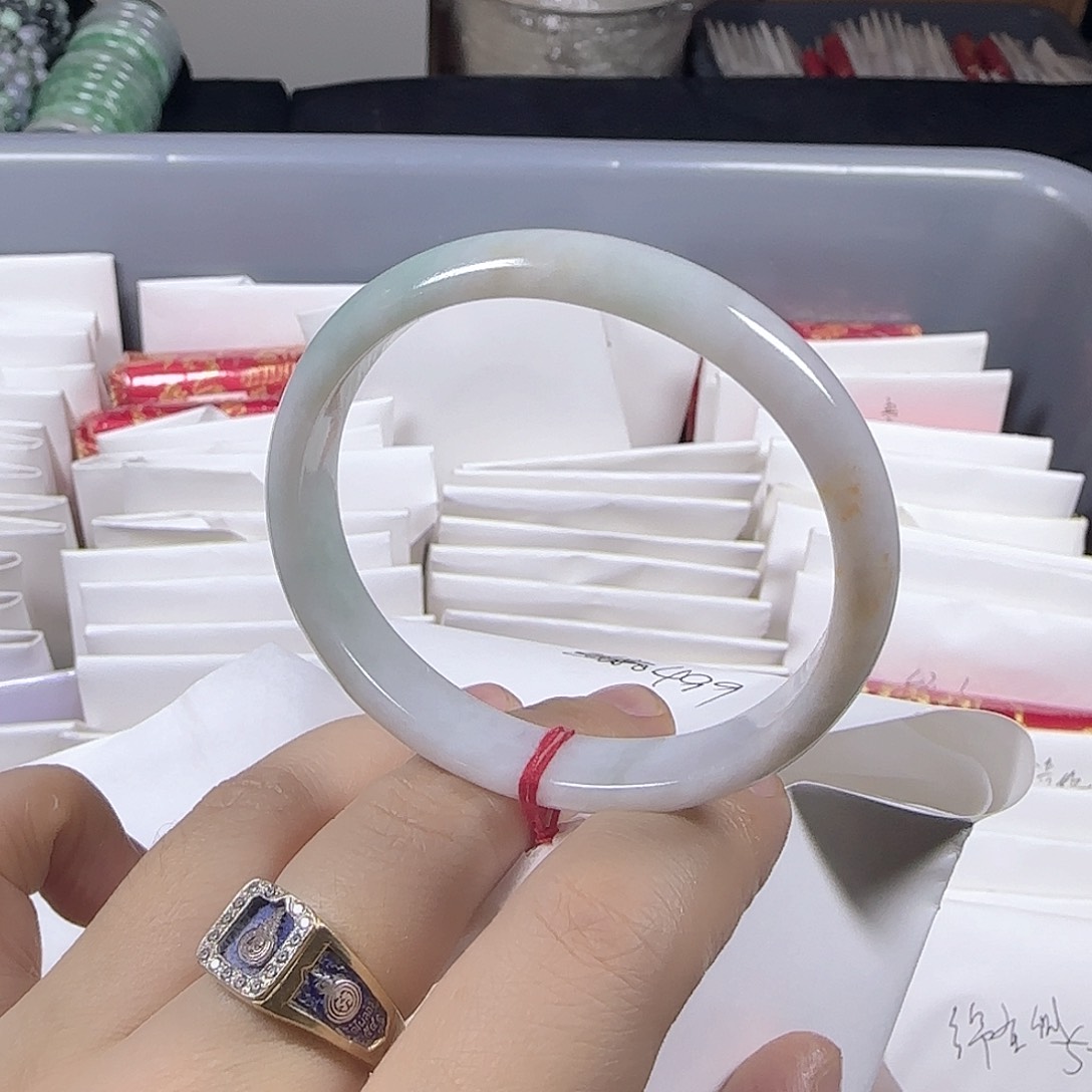 翡翠手镯未镶嵌小三彩完美贵妃