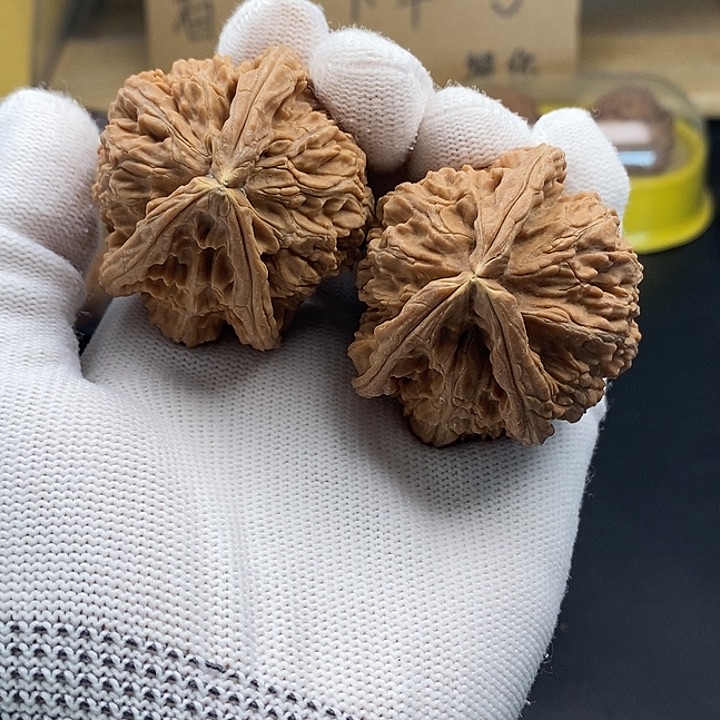 M***️吊坠文玩核桃黄不退不换