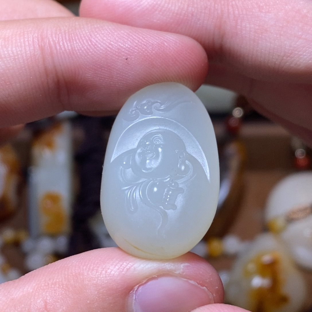 和田玉颈饰未镶嵌