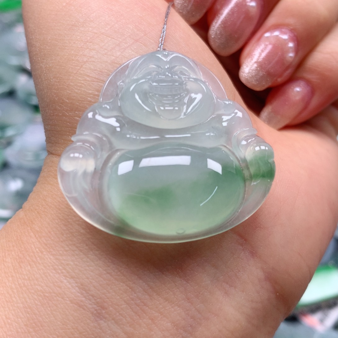 翡翠颈饰未镶嵌天然翡翠