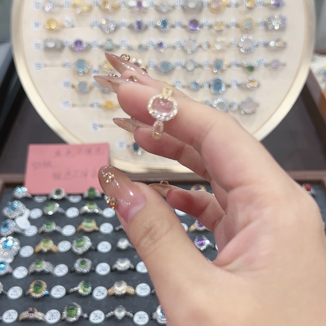 蛇纹石玉戒指银S925镶嵌罗*丢