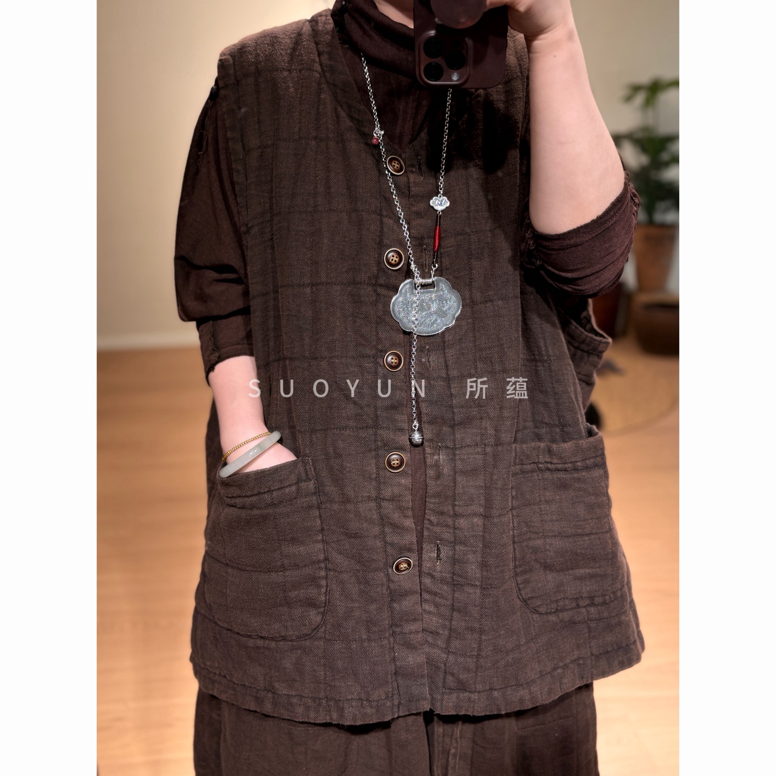 2025所蕴冬季新款V领亚麻方格线宽松休闲百搭中长款夹棉马甲