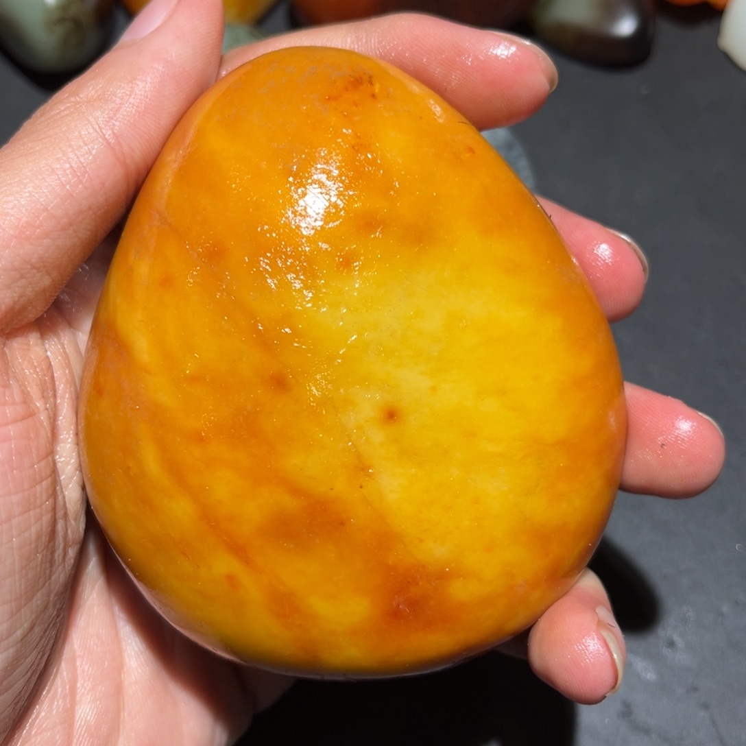 和田玉未镶嵌珠宝奇石