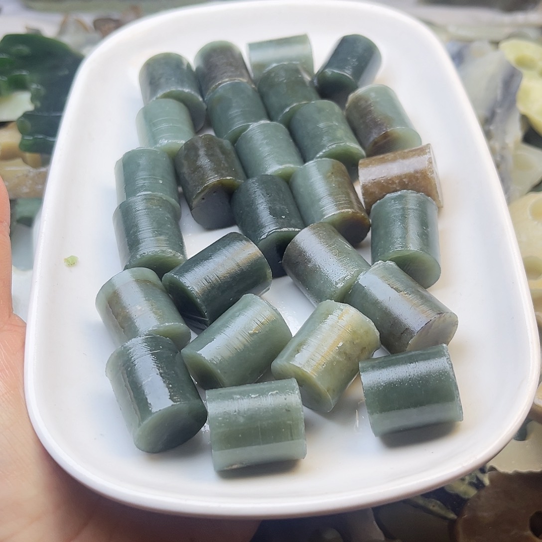 未镶嵌和田玉珠宝奇石