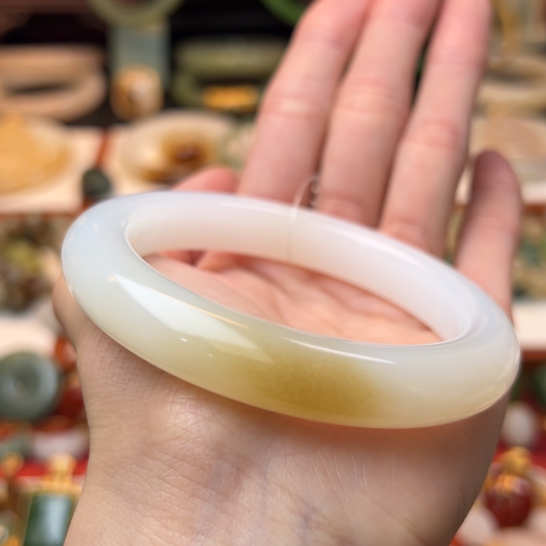 和田玉手镯未镶嵌59