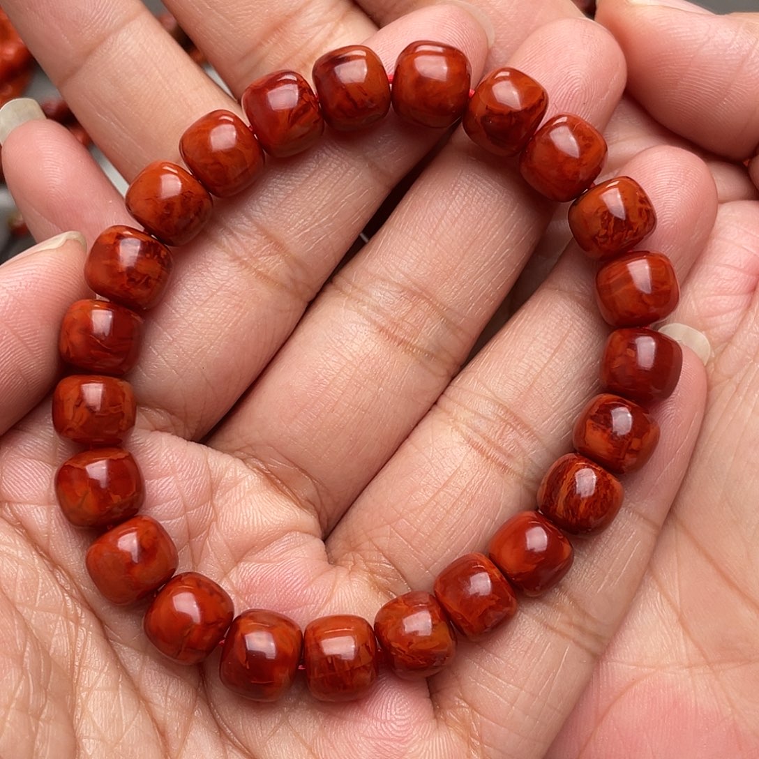 南红玛瑙吊坠未镶嵌