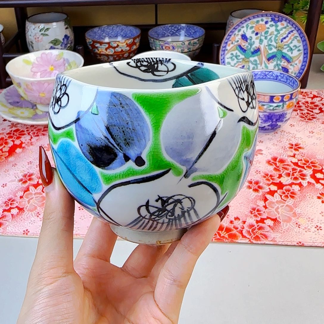 你家茶具瓷器好美！