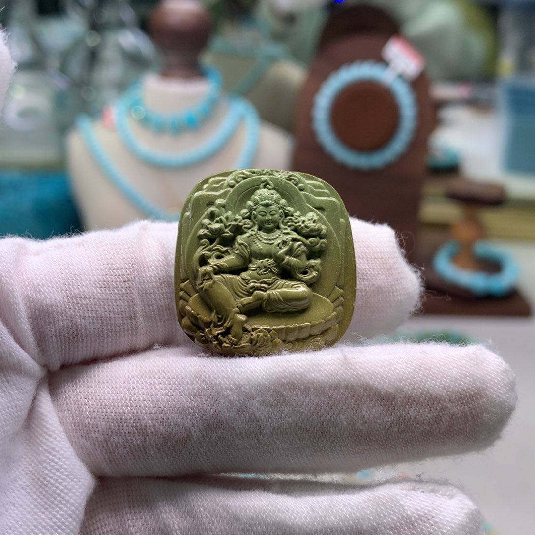 绿松石配饰未镶嵌