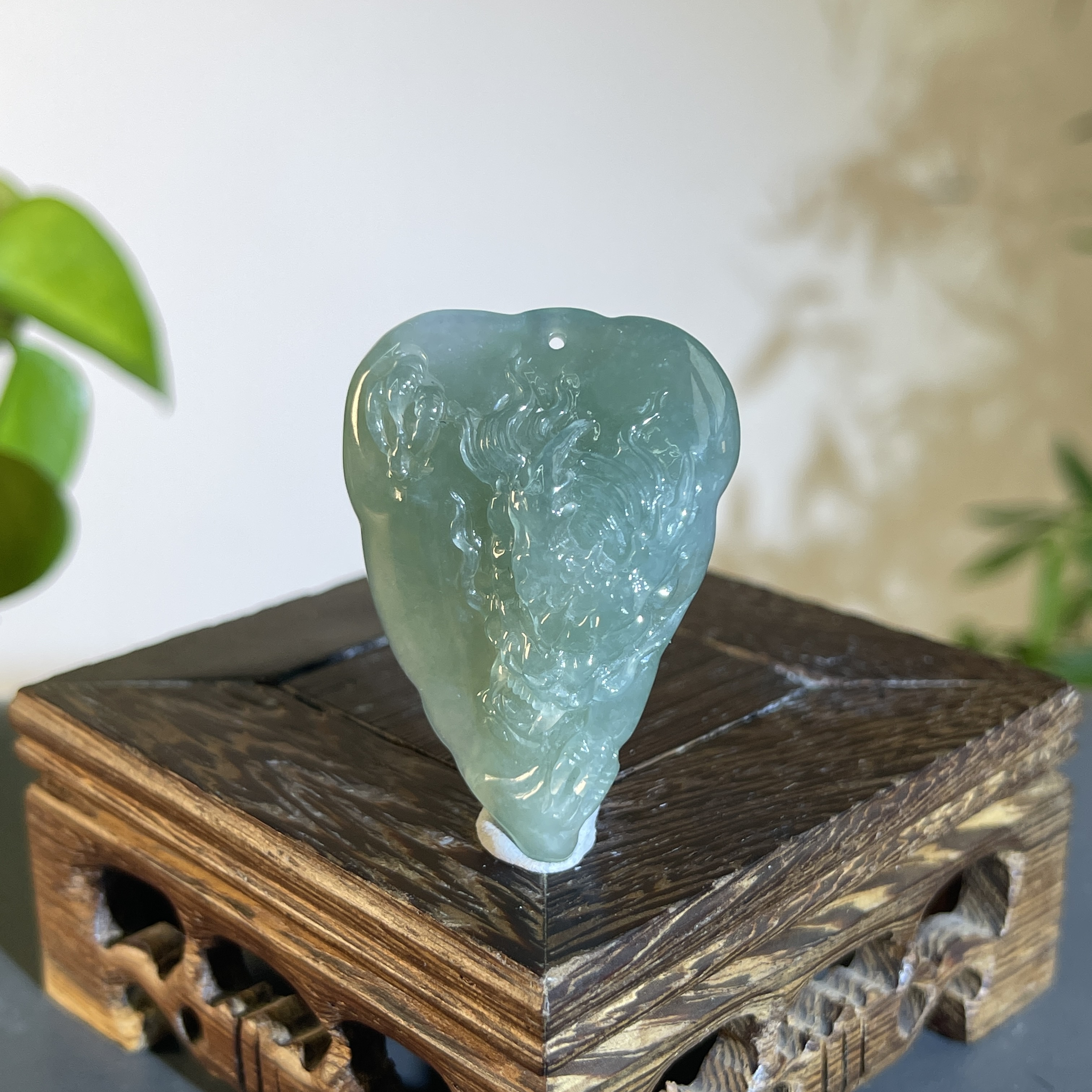 JTW18-98 天然缅甸A货翡翠  龙牌