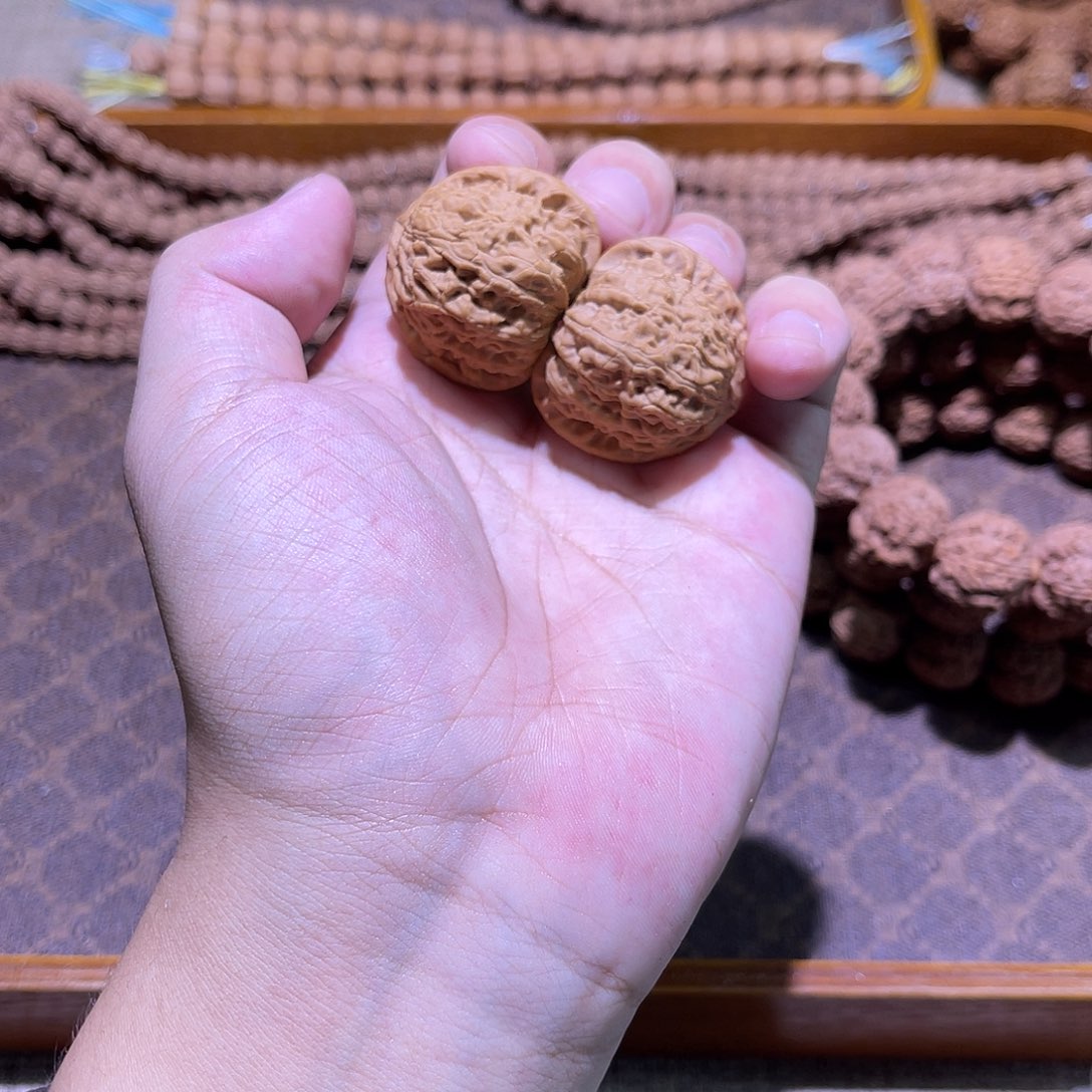 吊坠文玩核桃三角白34