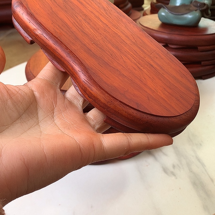 随行的一个哈哈哈哈