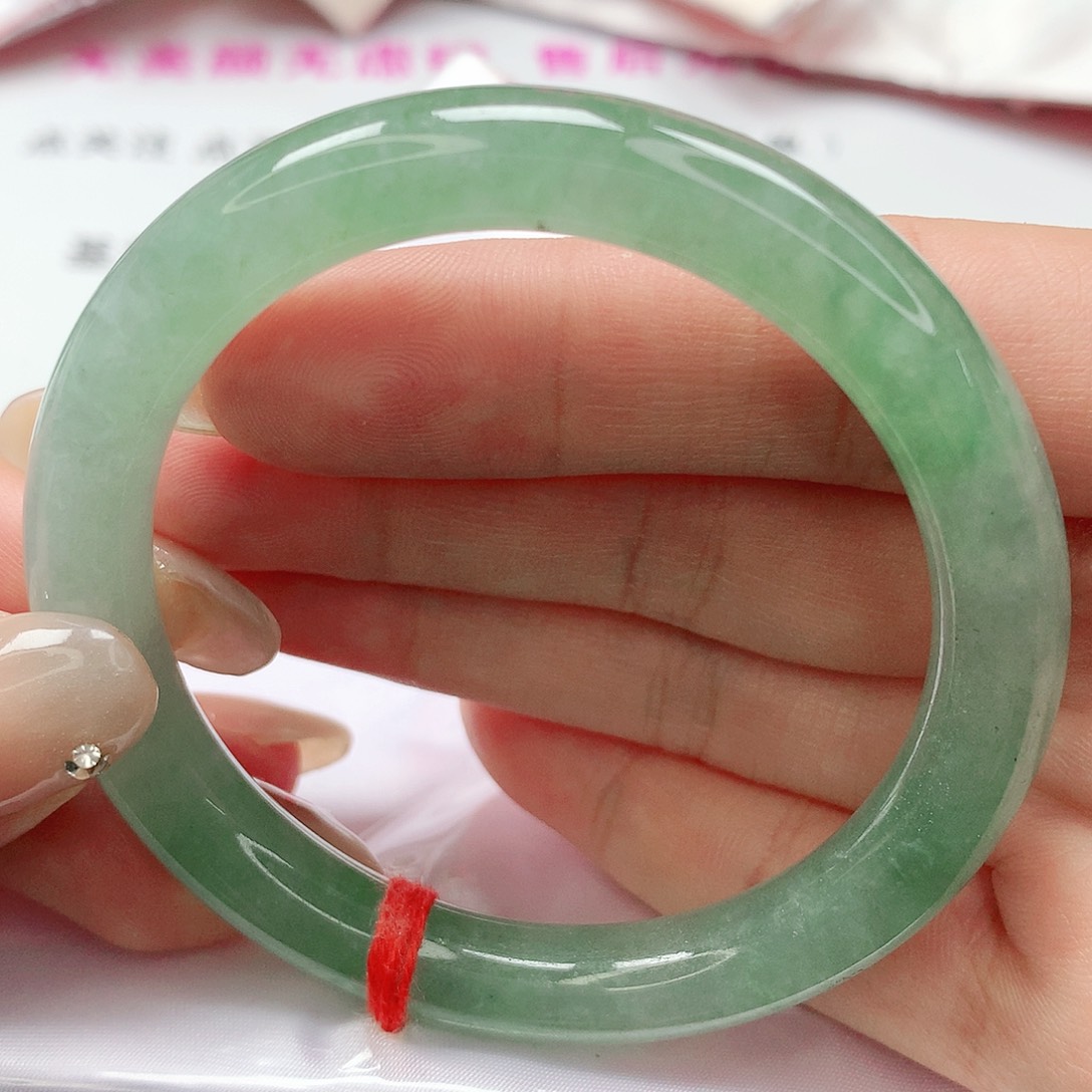 【闪购商品】翡翠手镯未镶嵌冷*人缅甸天A货翡翠