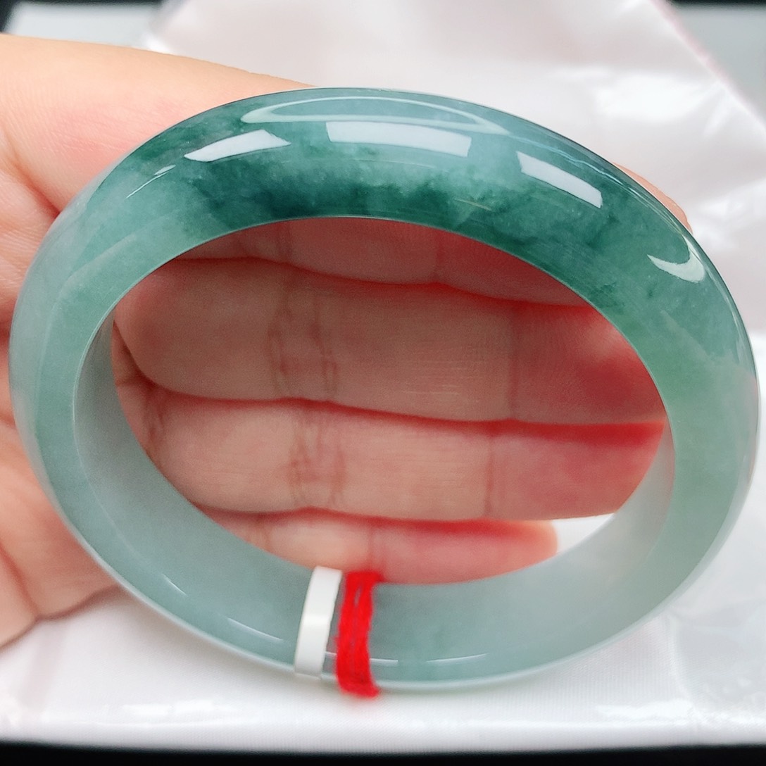 翡翠手镯未镶嵌8老蓝色飘花