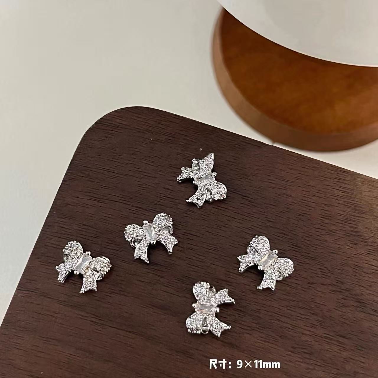 【希妹甄选】合金蝴蝶结10颗8号