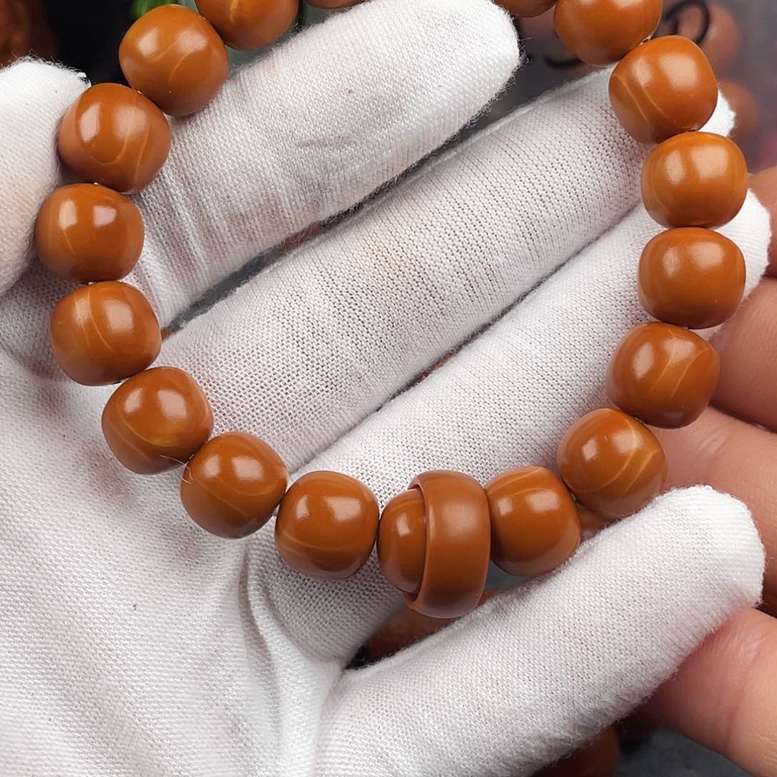 橄榄核手串A****71.15精工老邢