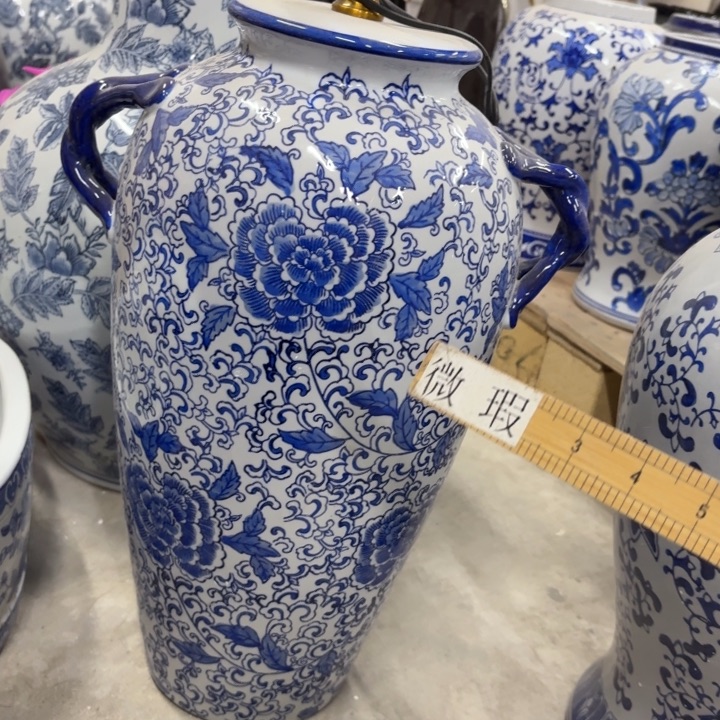 微瑕青花瓷器值得购买