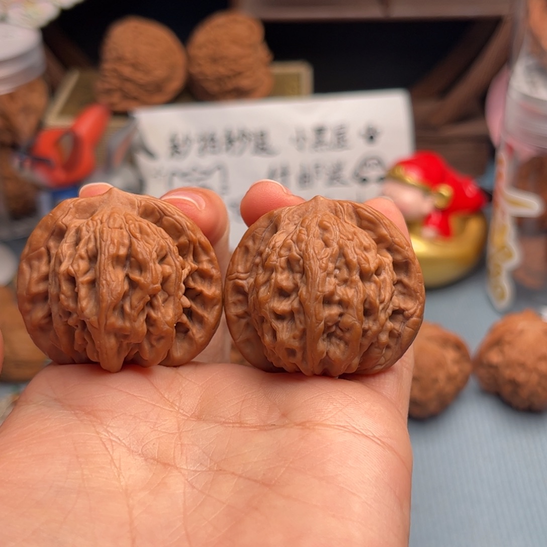 文玩核桃把件麦穗虎头39