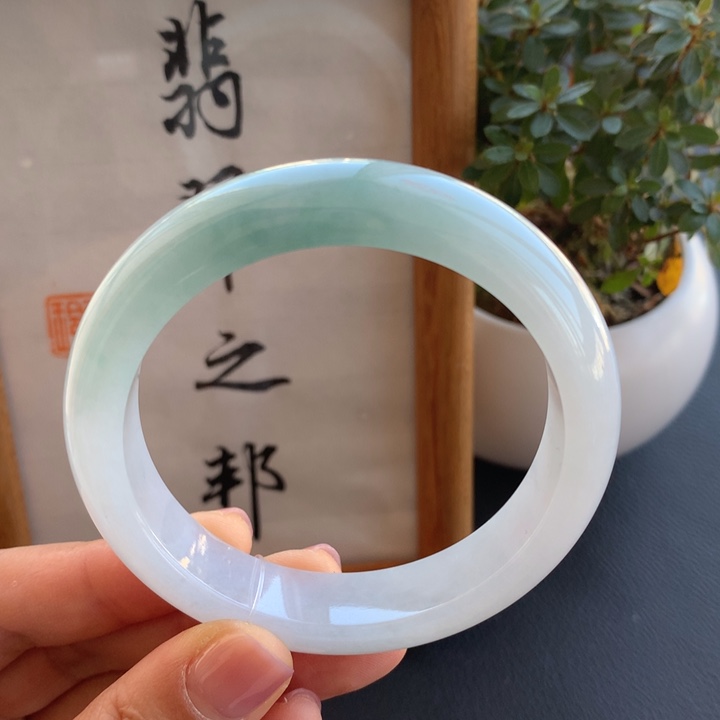 翡翠手镯未镶嵌翡翠手镯55-56圈