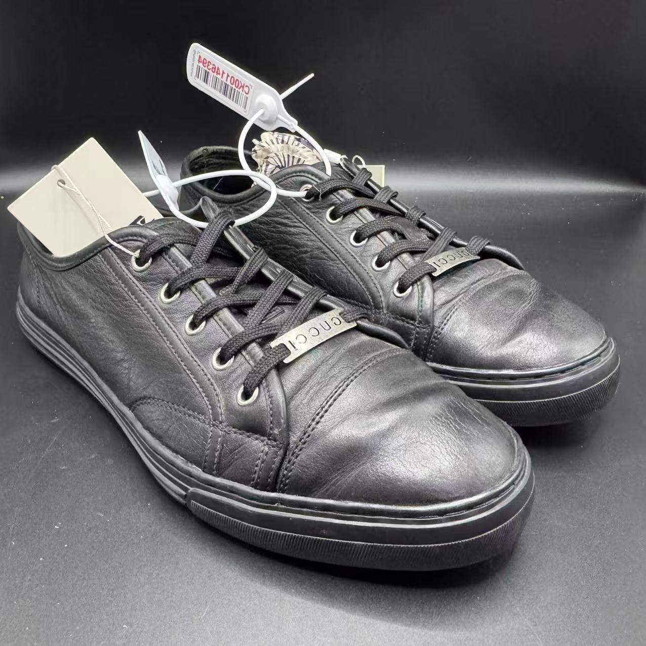 95新 GUCCI/古驰 【AO福利】42欧码 男士黑色休闲板鞋bd036