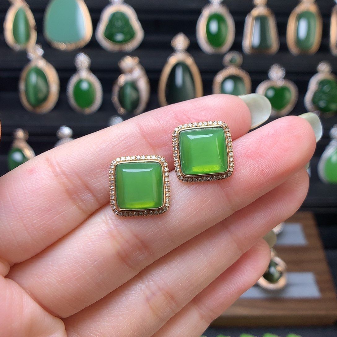 和田玉首饰18K金镶嵌