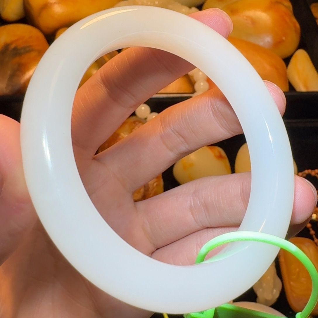 和田玉颈饰未镶嵌J****²54