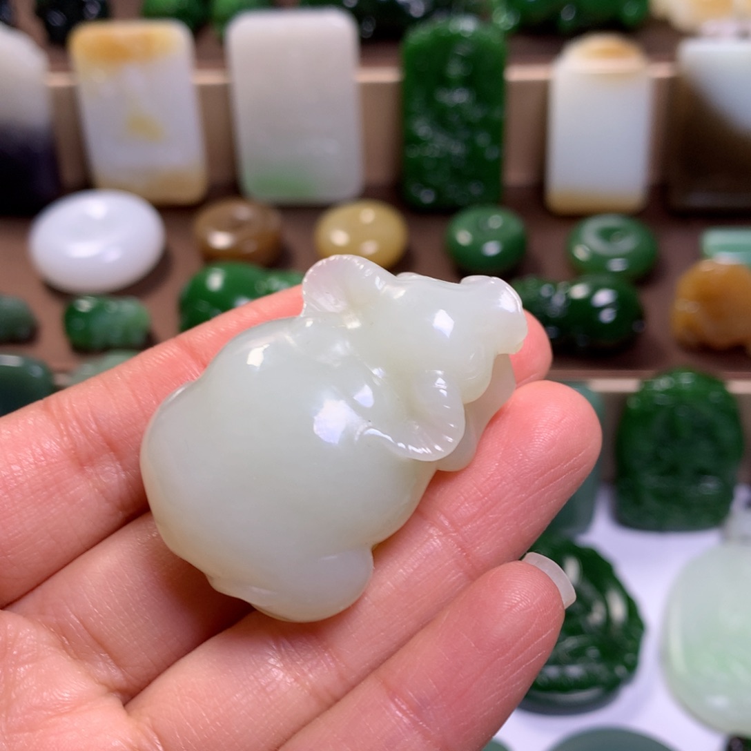 和田玉挂件未镶嵌