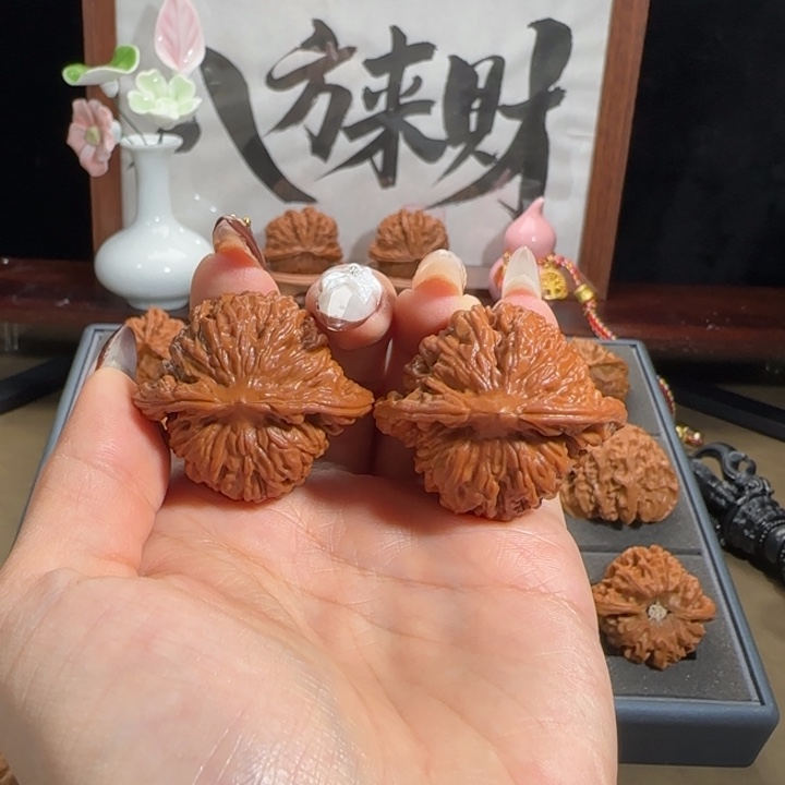 淺***默文玩核桃吊坠汉高楼