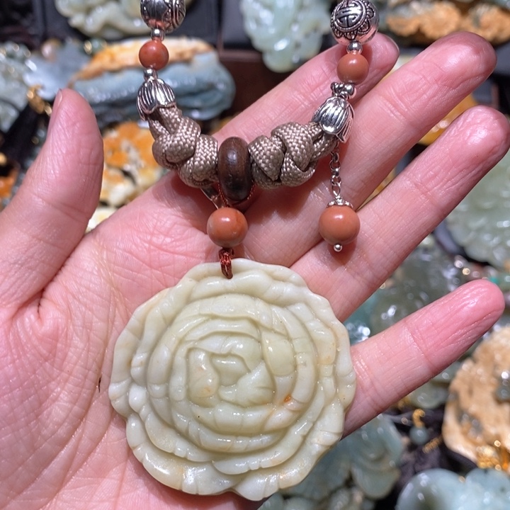 岫玉毛衣链未镶嵌