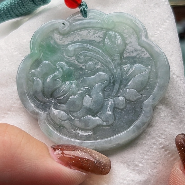 翡翠未镶嵌颈饰挂件