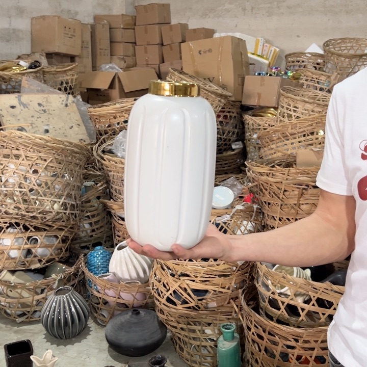 瓶高度28厘米口径7厘米微瑕捡漏摩擦