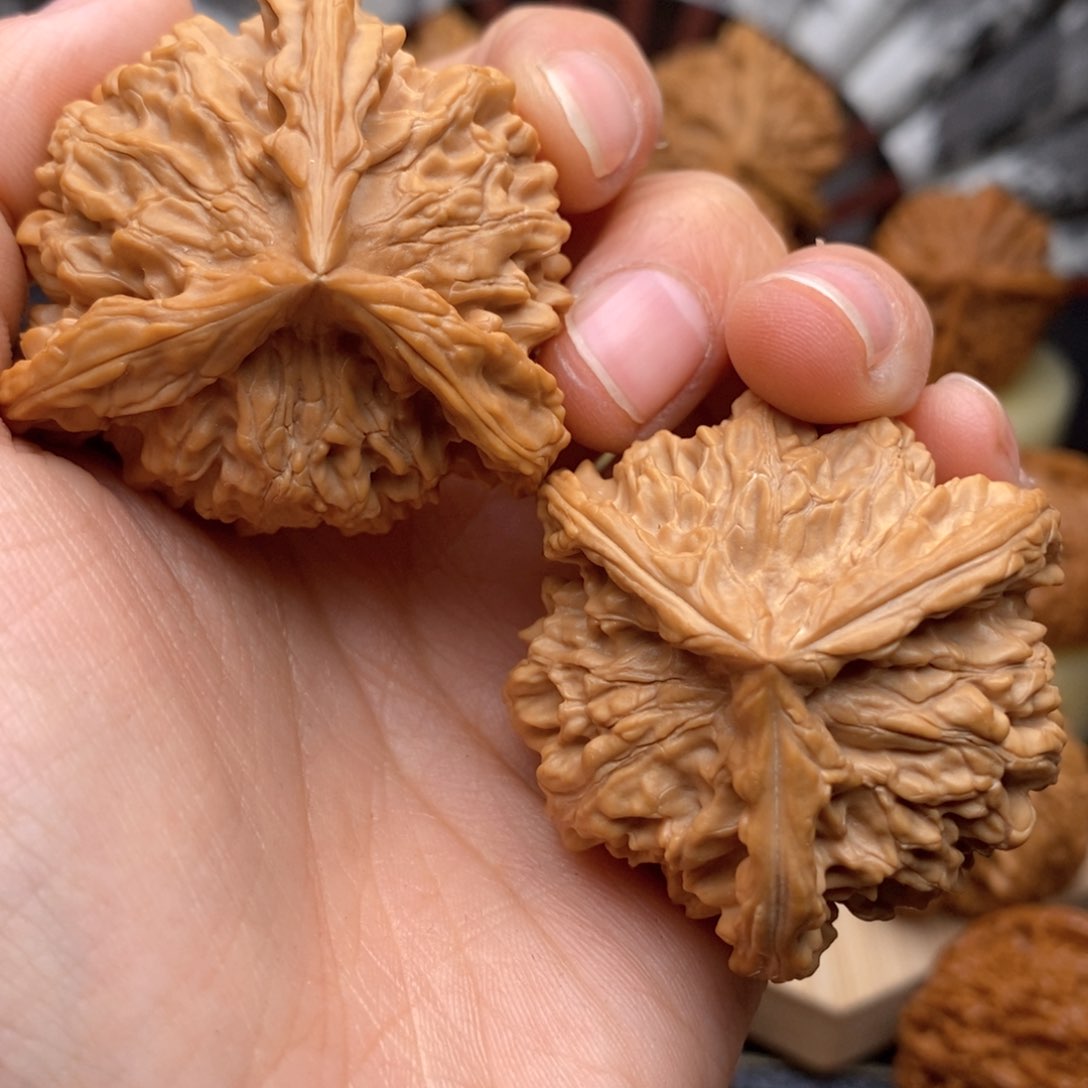 文玩核桃把件43加全品三棱