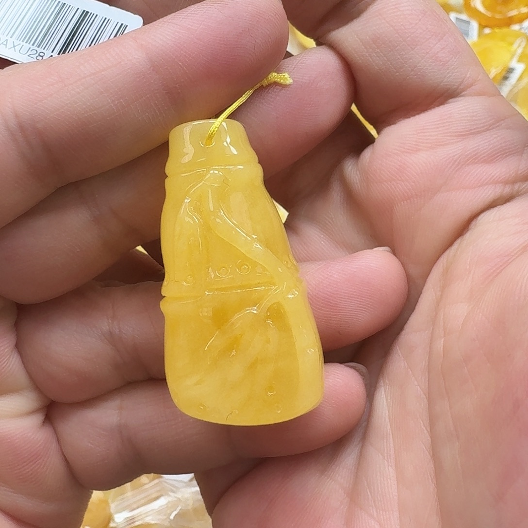 琥珀未镶嵌珠宝奇石111