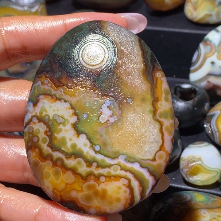 时***！玛瑙/玉髓未镶嵌珠宝奇石