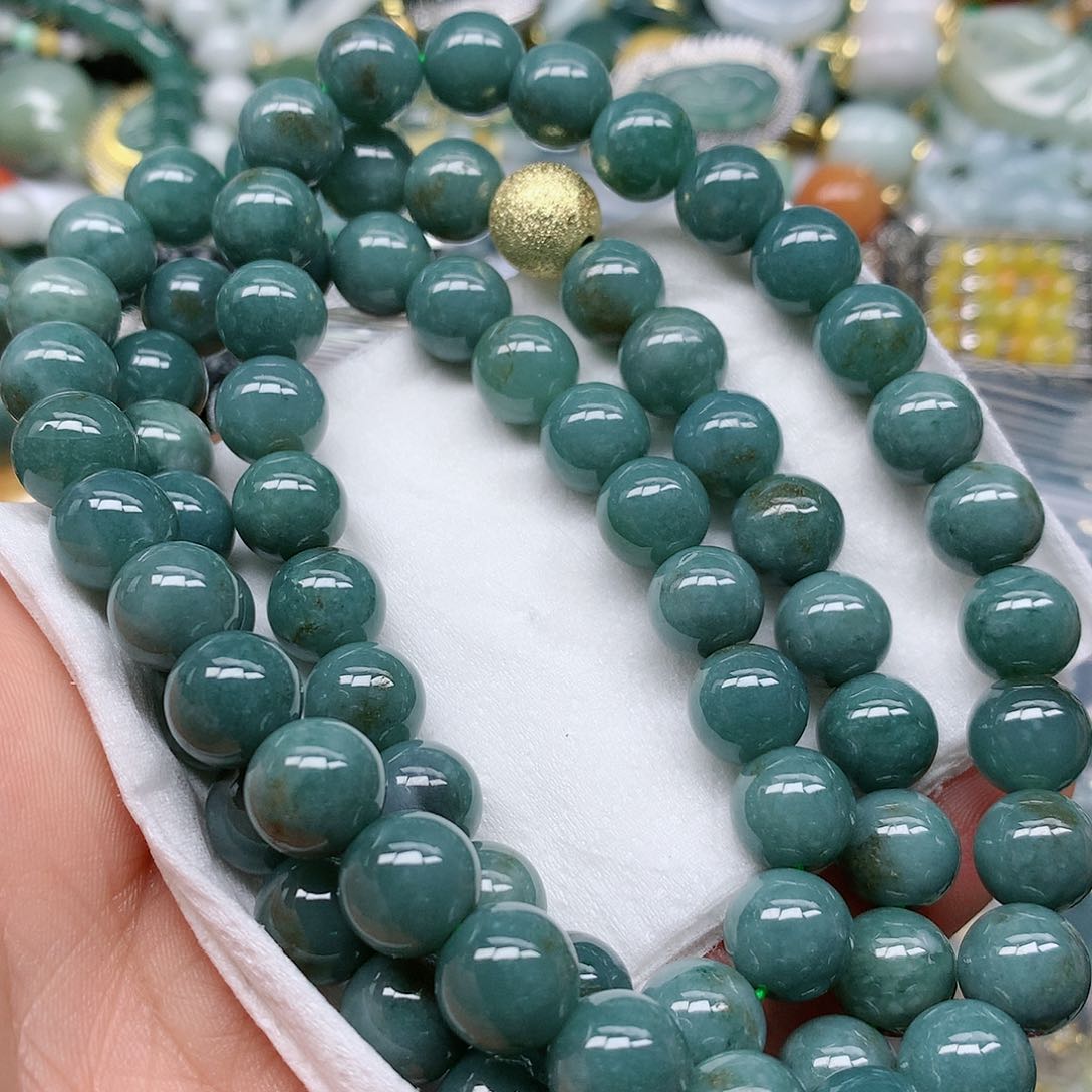 翡翠颈饰未镶嵌手串