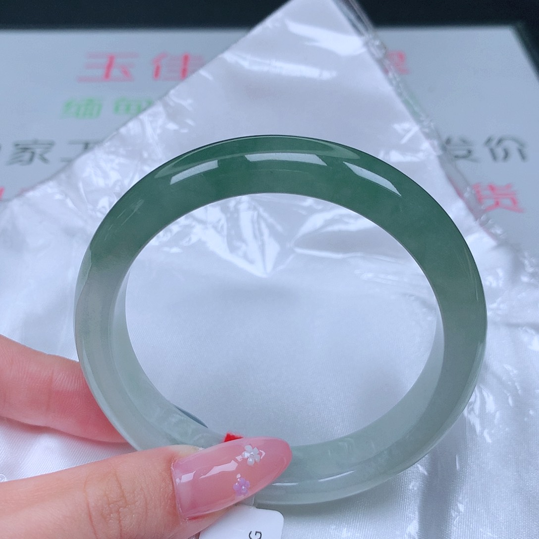 翡翠手镯未镶嵌58 58 58