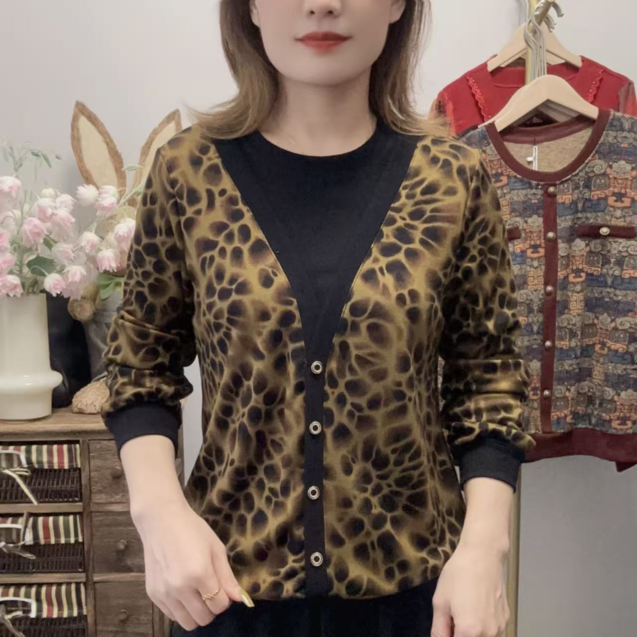 【丽姐家】秋季新款假两件中老年女装打底长袖圆领洋气百搭