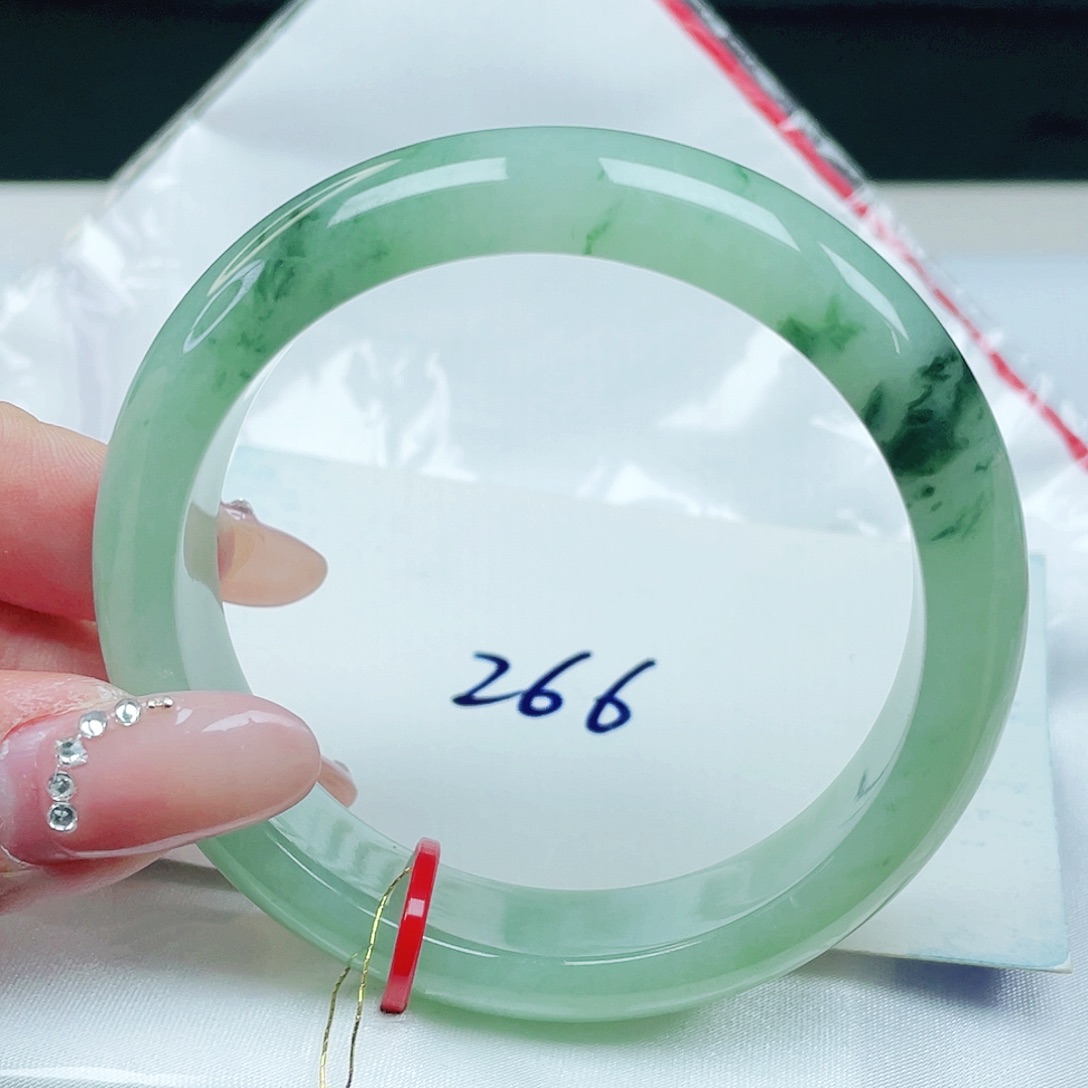 翡翠未镶嵌手镯正圈54