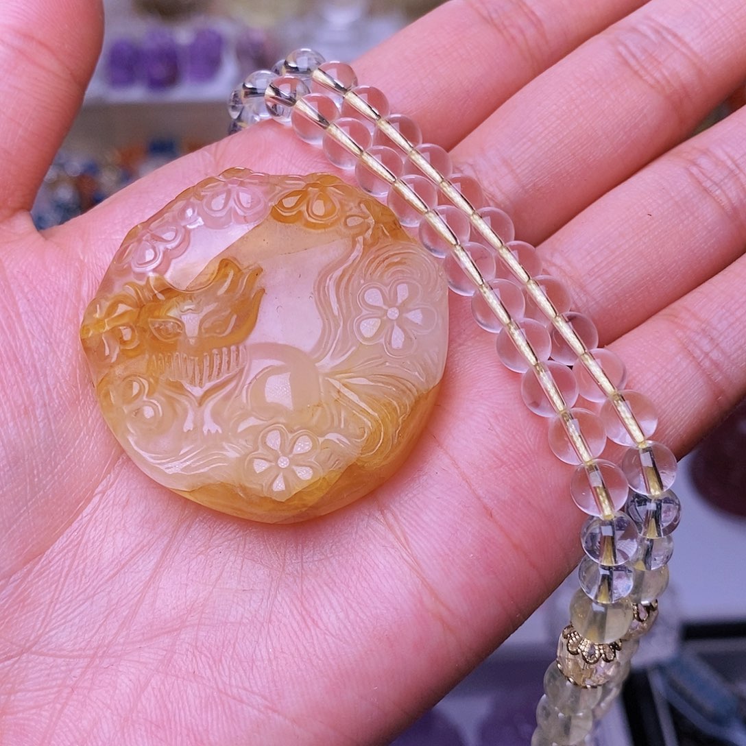 水晶颈饰未镶嵌苏*?一套宠链胶花