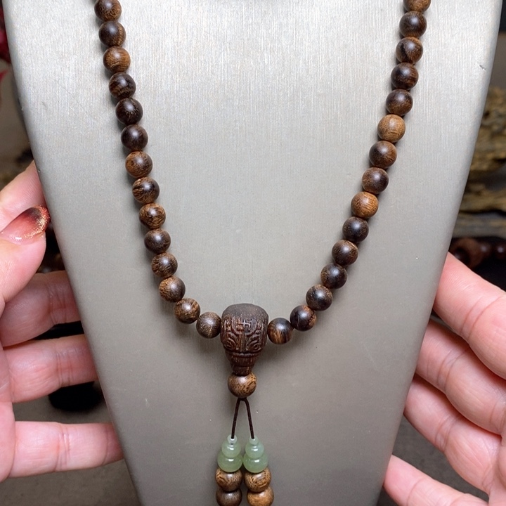 沉香手串富森红土帝王瘤疤06×108➕三通沉香木雕