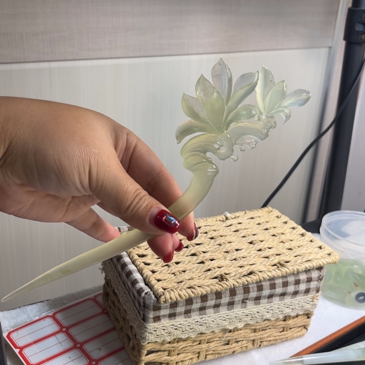 小***憩蛇纹石玉合金发饰