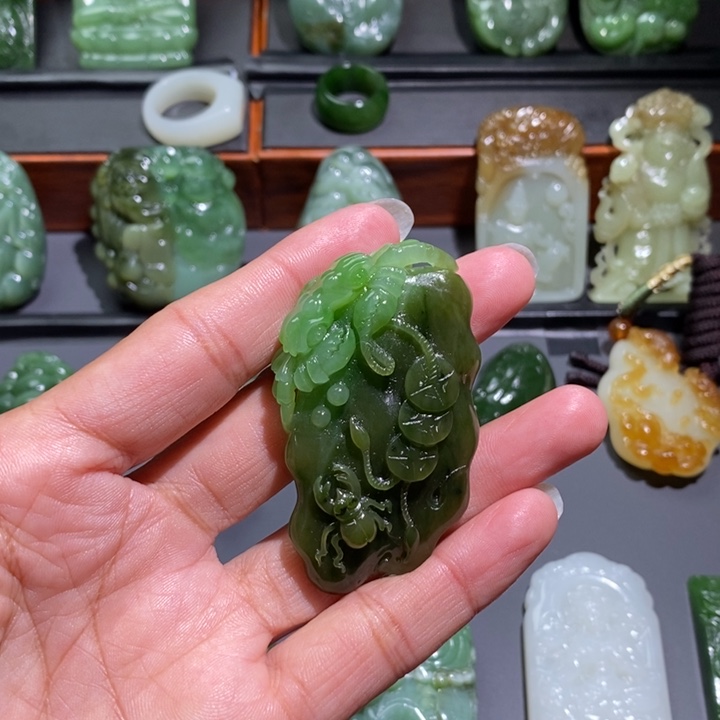 和田玉挂件未镶嵌