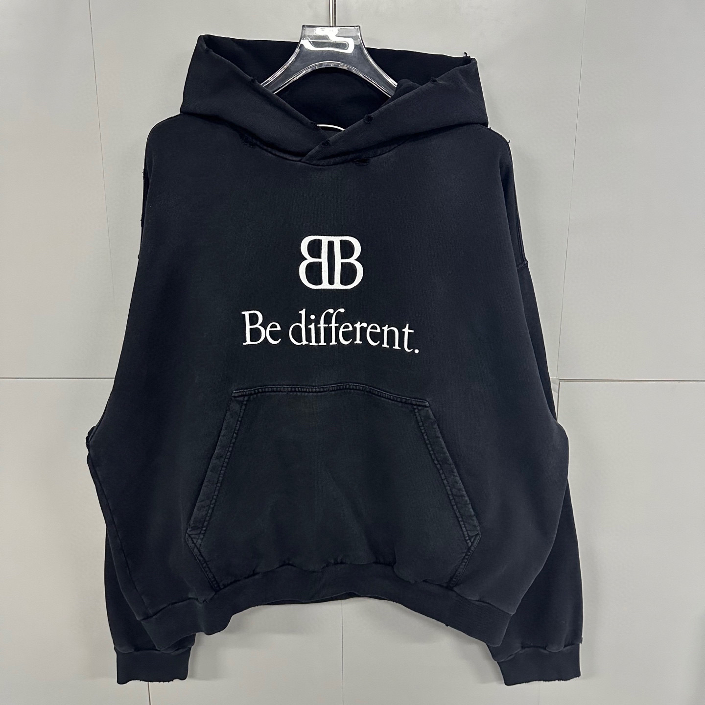 全新未使用  巴黎世家 双B字母刺绣连帽卫衣 M码 D20014