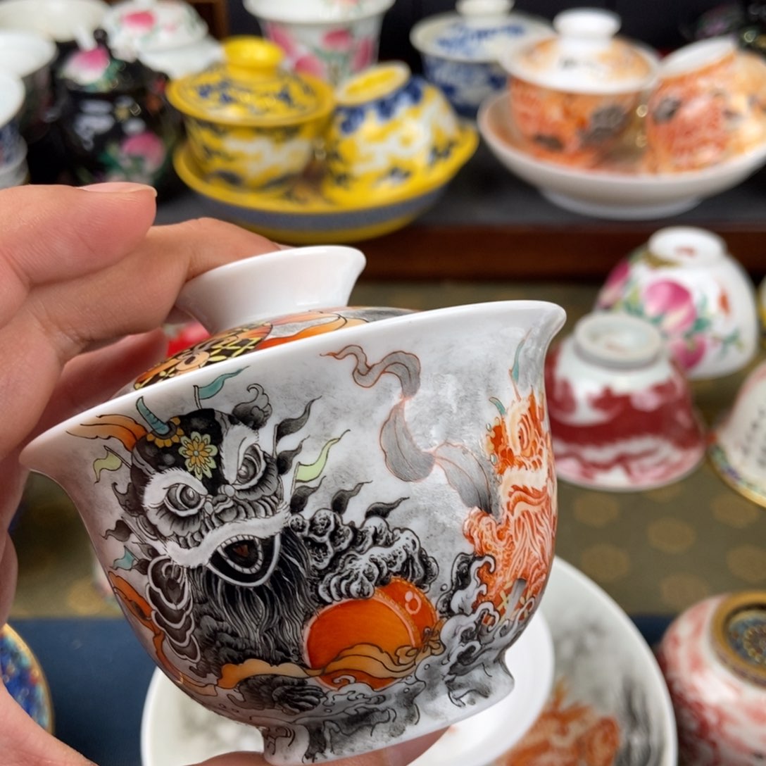 陶瓷艺术家的作品是一种非常