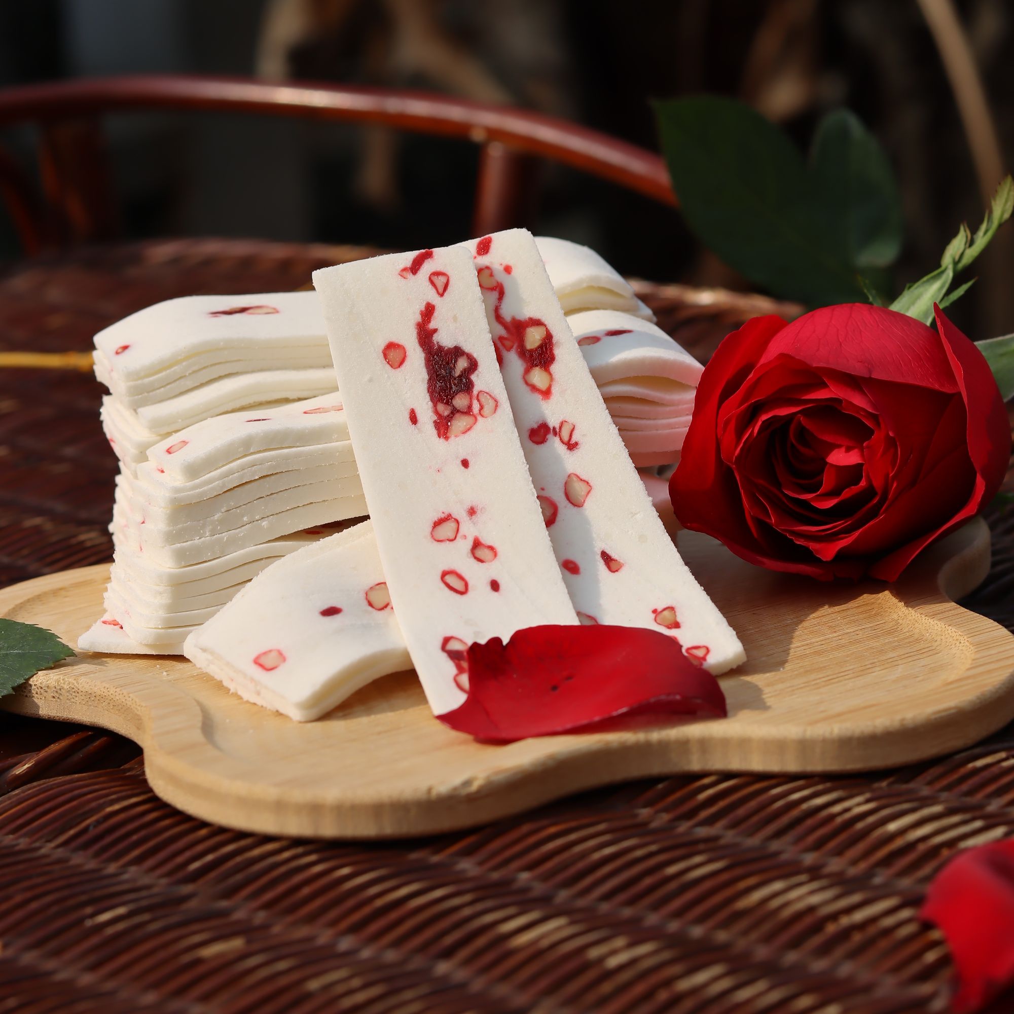 四川都江堰特产玫瑰桃片糕点桃片糕老人年货解馋小零食代餐